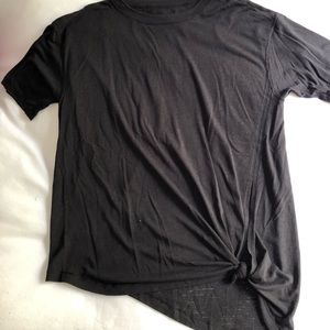 Lululemon black over size t-shirt